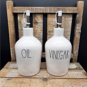 Rae Dunn OIL & VINEGAR cruet set